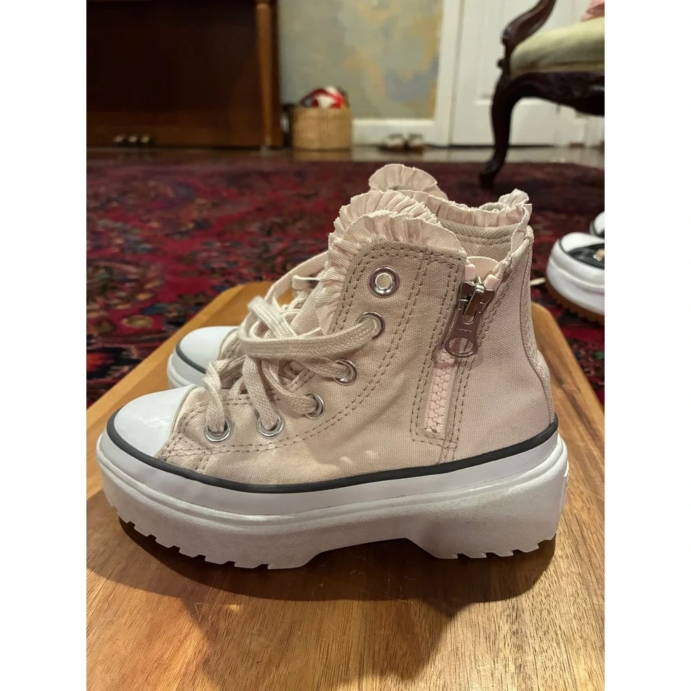 Converse Shoes Girls 11 Pink Lugged 2.0 High Top Ruffle Zip Sneakers A09280C